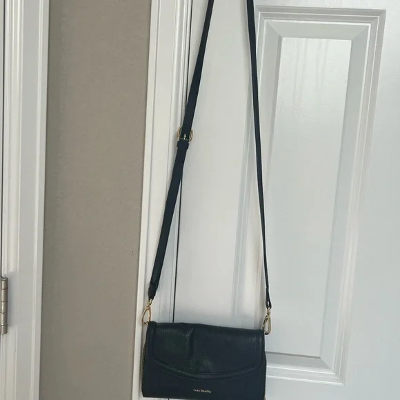 Like New Vera Bradley Black 100% Leather Crossbody Bag with Gold Accents - Picture 2 of 6